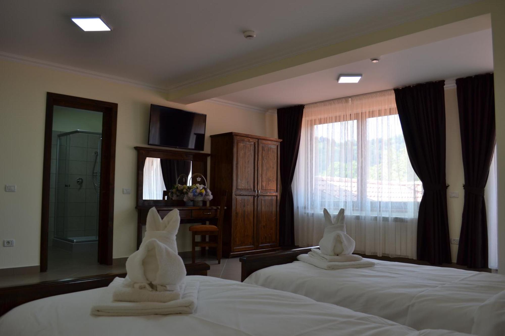Hotel Rabbit Bran Moieciu de Jos Ngoại thất bức ảnh