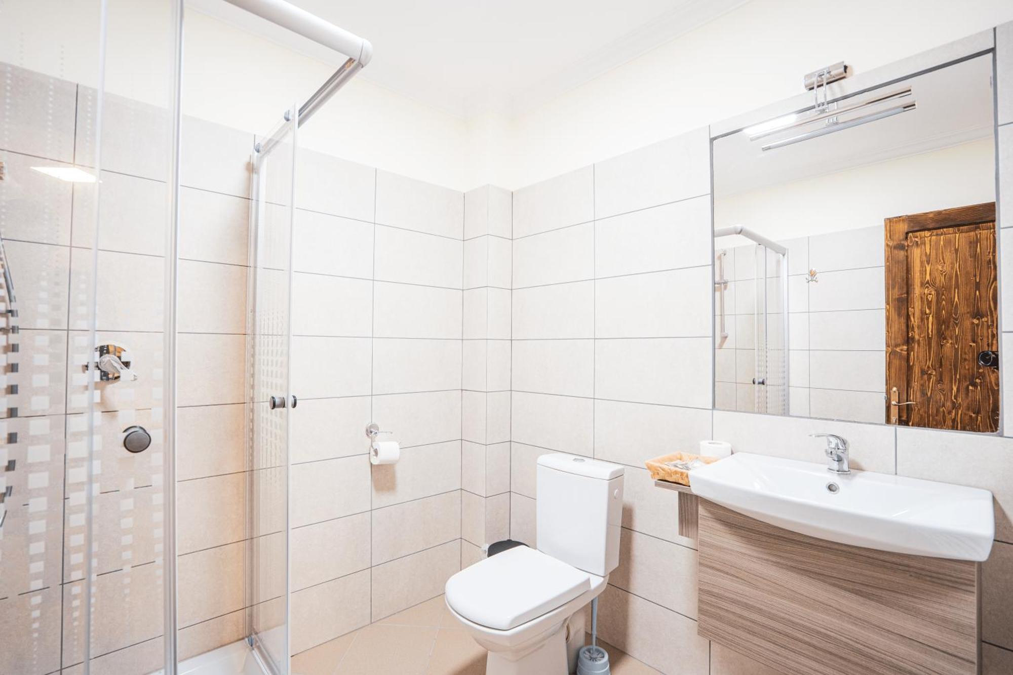 Hotel Rabbit Bran Moieciu de Jos Ngoại thất bức ảnh