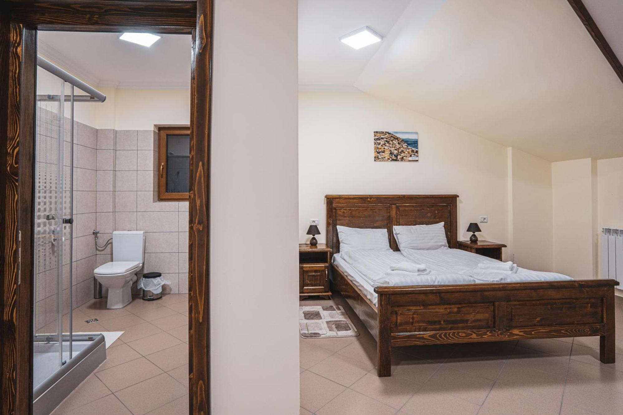 Hotel Rabbit Bran Moieciu de Jos Ngoại thất bức ảnh