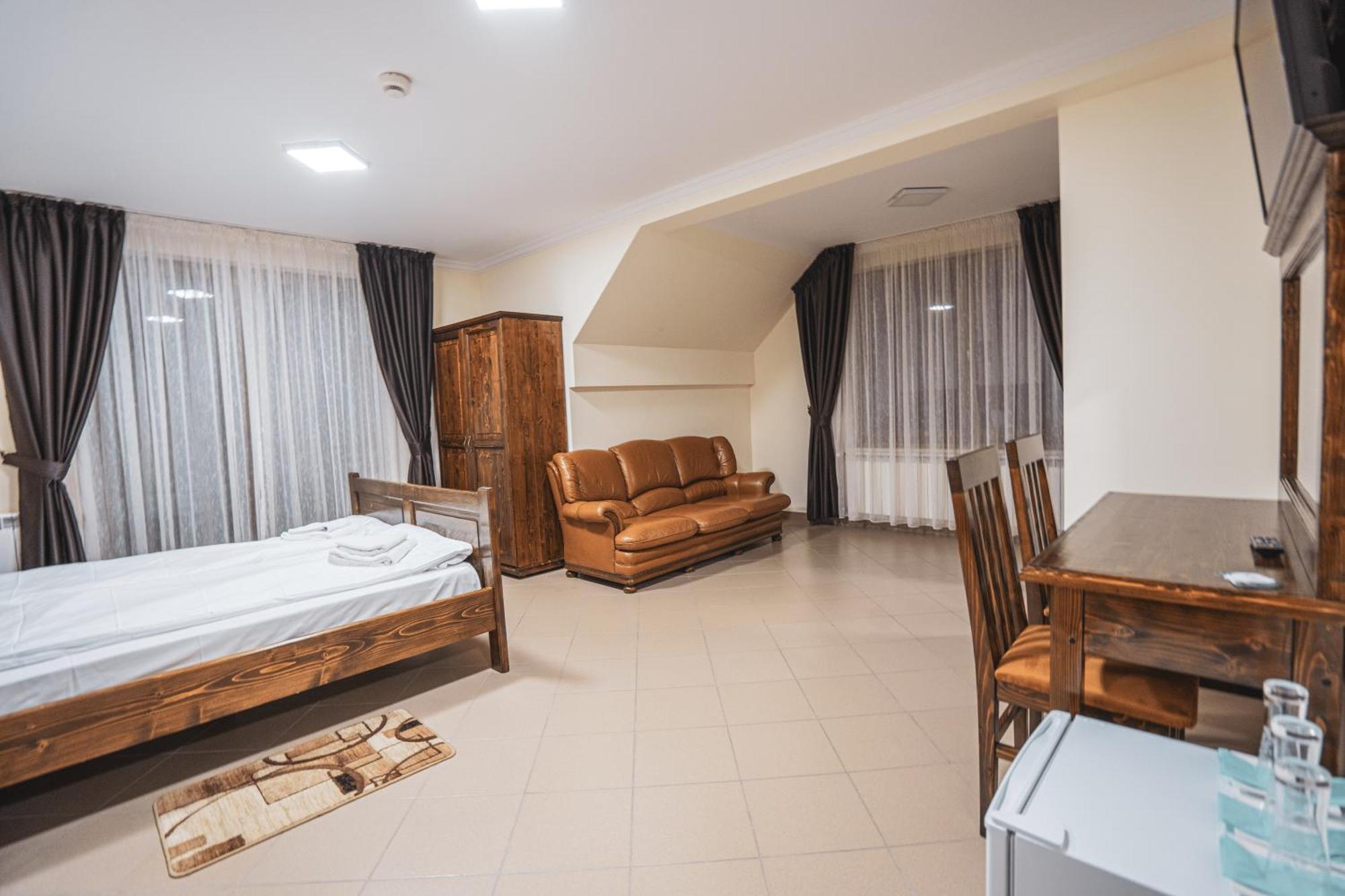 Hotel Rabbit Bran Moieciu de Jos Ngoại thất bức ảnh