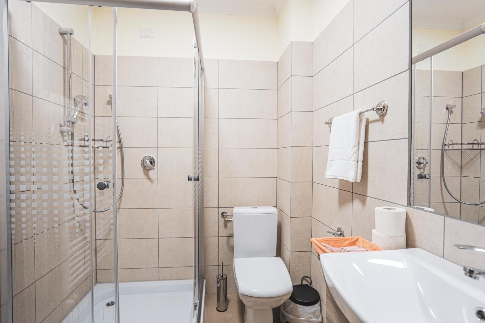 Hotel Rabbit Bran Moieciu de Jos Ngoại thất bức ảnh