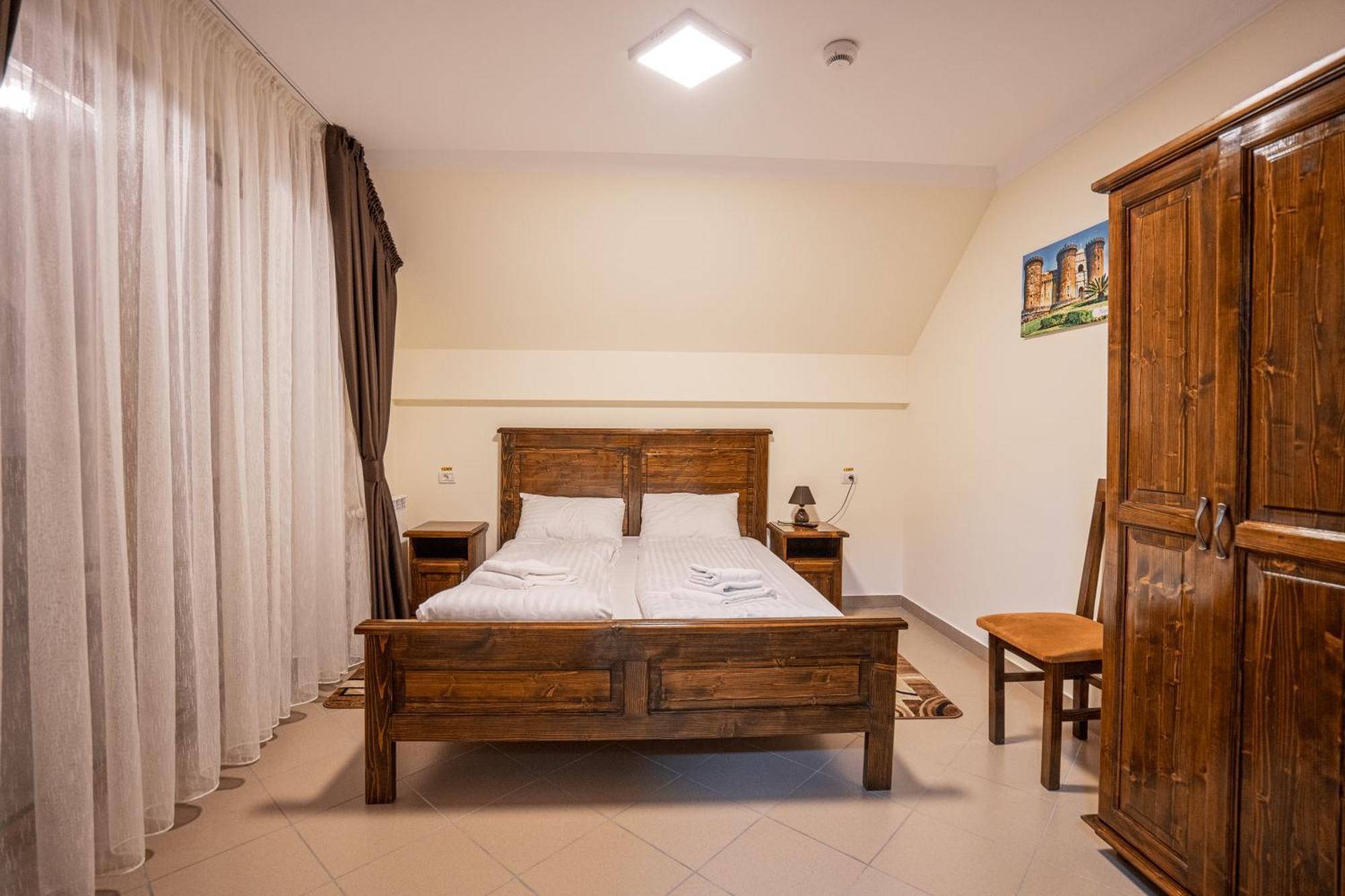 Hotel Rabbit Bran Moieciu de Jos Ngoại thất bức ảnh