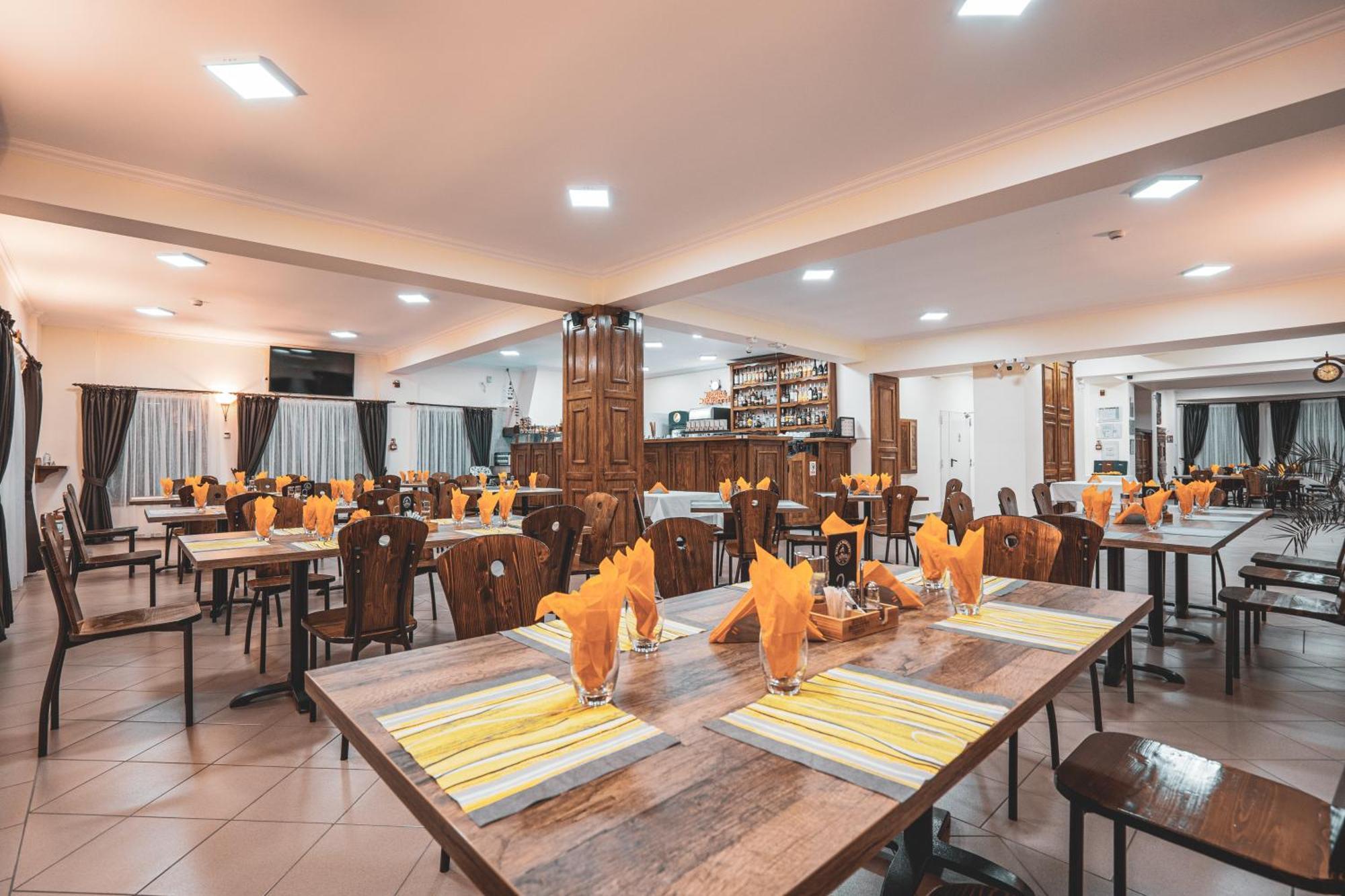 Hotel Rabbit Bran Moieciu de Jos Ngoại thất bức ảnh